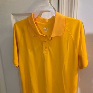 Boys moisture wicking shirt so 10/12